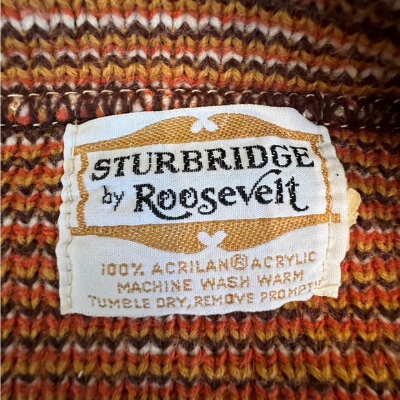 Vtg. STURBRIDGE by Roosevelt Sweater - Picture 3 of 3